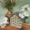 Hôtel à Insectes - La Petite Maison Fleurie (H#2603)